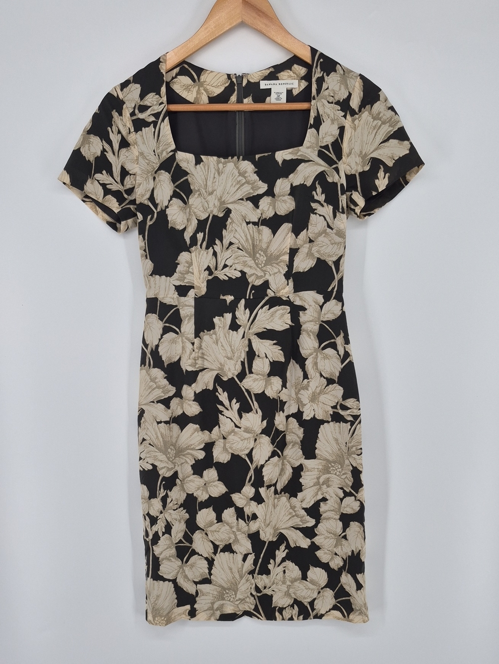 BANANA REPUBLIC Stretch Floral Sheath Dress Size 0 Petite Lined